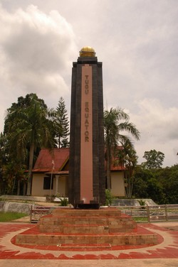 Matahari yang Berada Tepat di Atas Kami di Riau