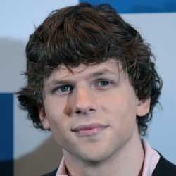 Demi Social Network, Jesse Eisenberg Suntuk Pelajari Pendiri Facebook