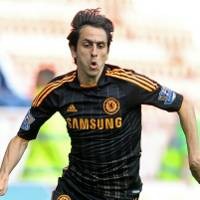 Chelsea akan Kehilangan Benayoun Cukup Lama