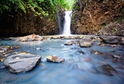 Air Terjun Perawan di Desa Temukul, Bali