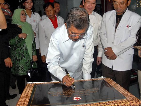JK Resmikan Gerai Donor Darah