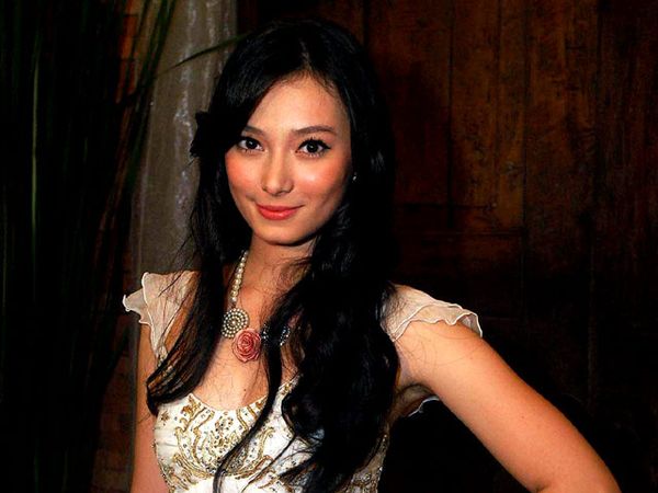 Cantiknya Asmirandah di Hari Ultah