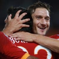 Jeblok, Pemain Roma Dilarang Temui Media