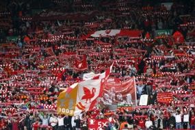 The Reds Dijanjikan Trofi dan Bebas Utang