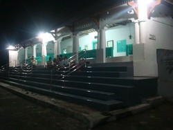 Ngalap Berkah di Makam Sunan Bonang