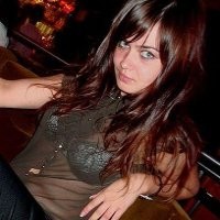Si Hacker Seksi Menangis di Kursi Pesakitan