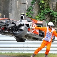 Bos McLaren: Itu Kesalahan Hamilton