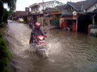 Perumahan Harapan Indah Bekasi Tergenang  