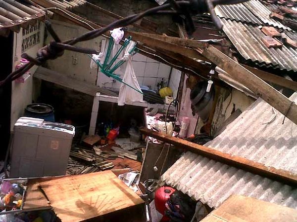 Dapur Rumah Warga Kembangan Meledak