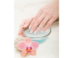 6 Tips Merawat Kuku Bagi Wanita Sibuk