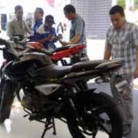 Bajaj Optimis Rebut Penggemar Motor Bebek