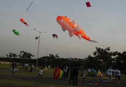 Cepot dan Spiderman Berlaga di Udara