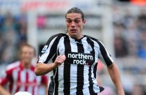 Magpies Ikat Carroll Lima Tahun