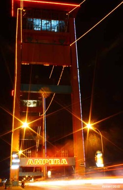 Sejuta Pendar Cahaya di Atas Sungai Musi 