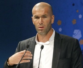 Mourinho Ingin Lebih Sering Ditemani Zidane