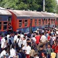 Menhub Cek Dugaan Kesengajaan Kebakaran 21 Gerbong di Stasiun Rangkas