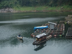 Pak Mugi Sang Penjaga Telaga Menjer 