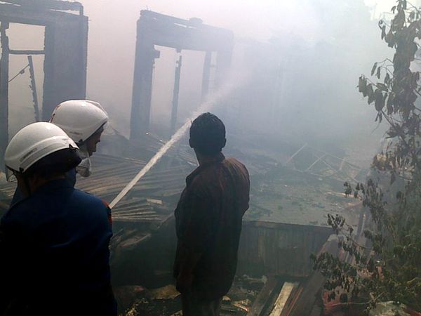 7 Rumah Hangus Terbakar