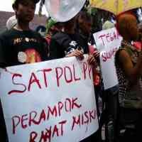 Puluhan Punk Kediri Demo Tuntut Satpol PP Dipenjara 