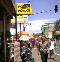 Pelaku Lempari Pos ITC Kebon Kalapa Pakai Paving Block