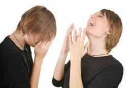 Mengapa Orang Tertawa Bisa Terkencing-kencing?