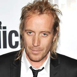 Rhys Ifans Resmi Jadi Penjahat di Spider-Man