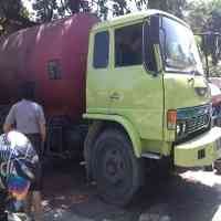 Tabrak Pagar, Truk Pengangkut Asam Sulfat Bocor