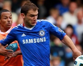 Chelsea Pagari Ivanovic dengan Kontrak Baru
