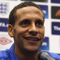 Capello: Ferdinand Kapten, Gerrard Wakilnya