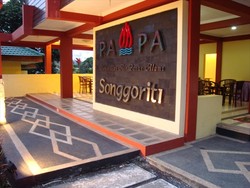 Pemandian Air Panas Alami PAPA Songgoriti