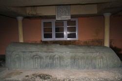 Meneropong Kota Bangko