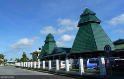 Biak: Pulau Tiga Benua