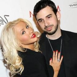 Christina Aguilera & Suami Pisah Ranjang