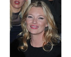 Karir Kate Moss Semakin Melesat Pasca Skandal Kokain