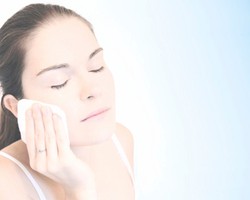 Tips Mudah Merawat Wajah Siang & Malam