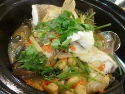 May Star Gandaria City Sajikan Menu Halal