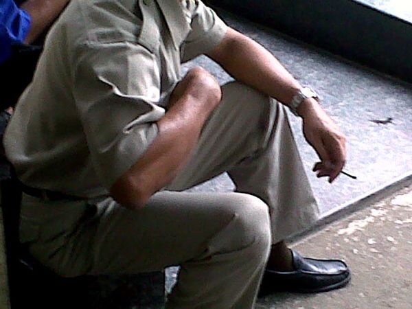 Balai Kota Belum Bebas Asap Rokok