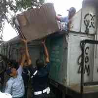 PT KA Hanya Menertibkan Pohon & Bangli yang Sudah Dibongkar