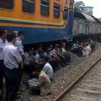 PT KA Daops VIII Targetkan Bongkar 120 Bangli