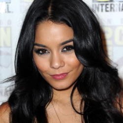 Vanessa Hudgens Incar Peran Utama di Sekuel Center of the Earth