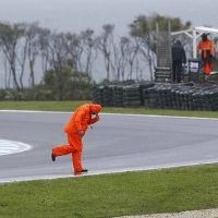 Cuaca Buruk Tunda Free Practice I