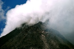Melihat Merapi dari Kaliadem