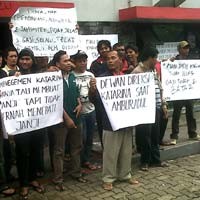 Sering Didemo, Katarina Tutup Kantor Cabang Medan