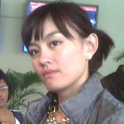 Agnes Monica Bangga Jadi Host American Music Awards