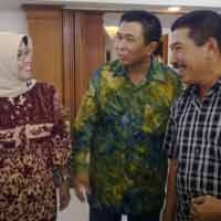 Reuni SMAN 6  Surabaya Angkatan 1976 Bertabur Bintang