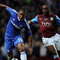 Chelsea Tertahan di Villa Park