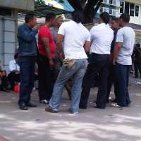 Jelang Eksekusi, 50-an Pemuda Siaga di SKK II Green Garden