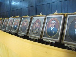 Mempertahankan Sejarah Istana Kuning