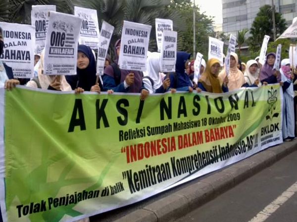 Aksi Tolak Kemitraan Indonesia-AS