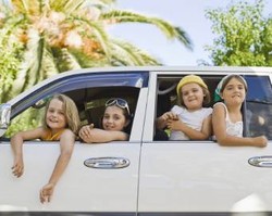 4 Tips Agar Anak Tidak Mabuk Saat Perjalanan